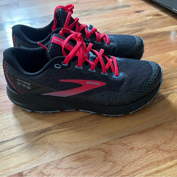 Brooks Divide 3 - Picture 5 of 5